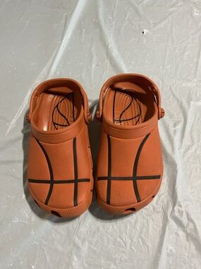 Kids Orange Basketball-Print Slip-On Clogs 1088
